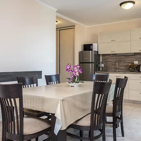 아파트호텔 Apartments In Esteban Complex 2*